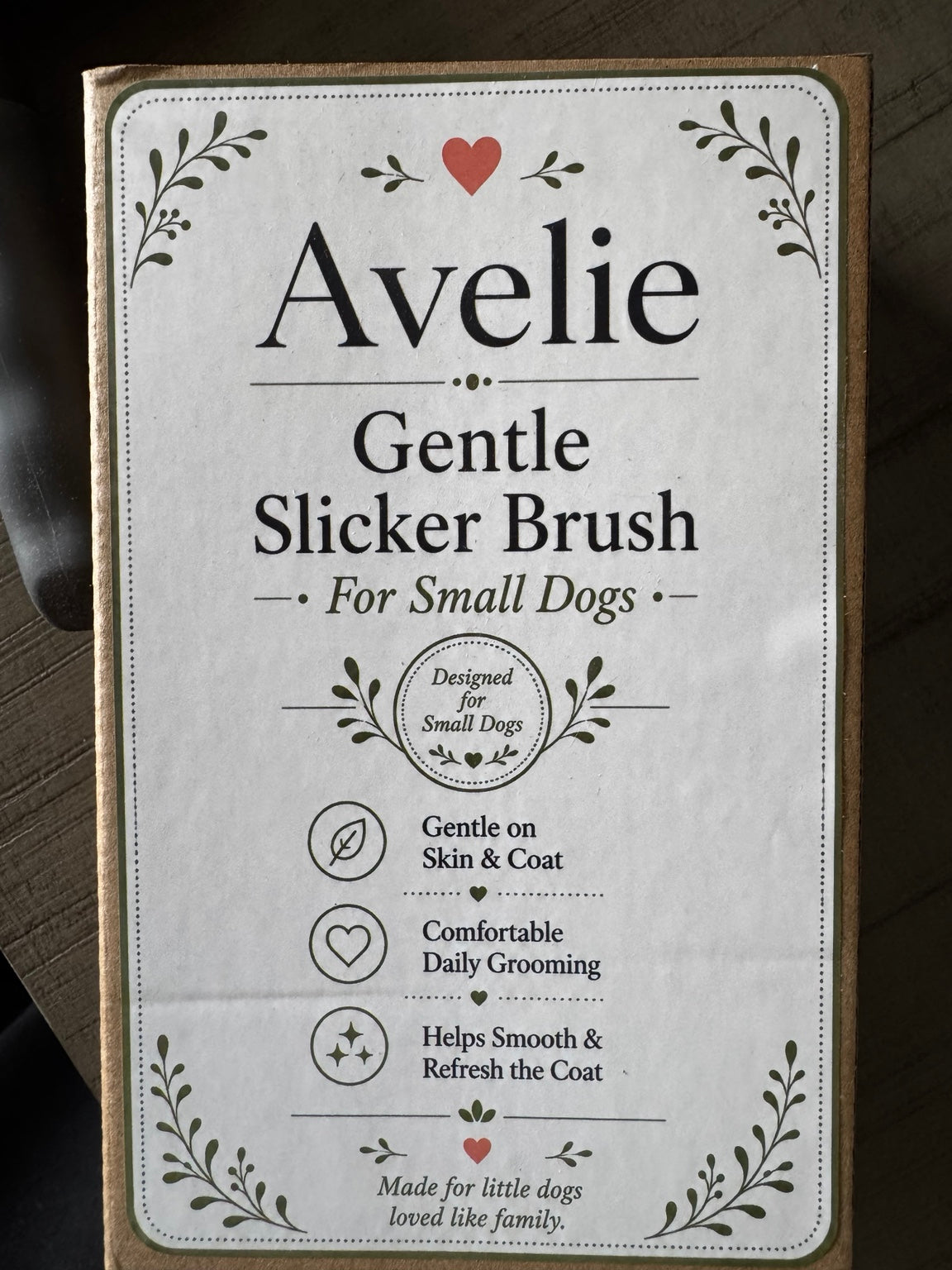Real Avelie Gentle Slicker Brush packaging close-up